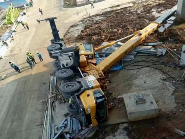 鹤壁市吊车出租公司电话_-吊车出租公司哪家经验丰富靠谱？